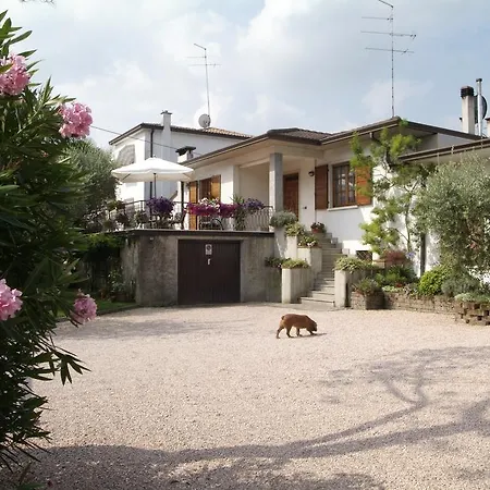 Residenza Ai 4 Olivi * Peschiera del Garda