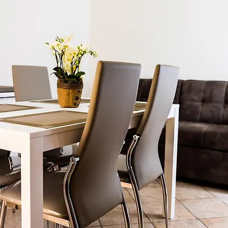 Apartment Residenza Ai 4 Olivi